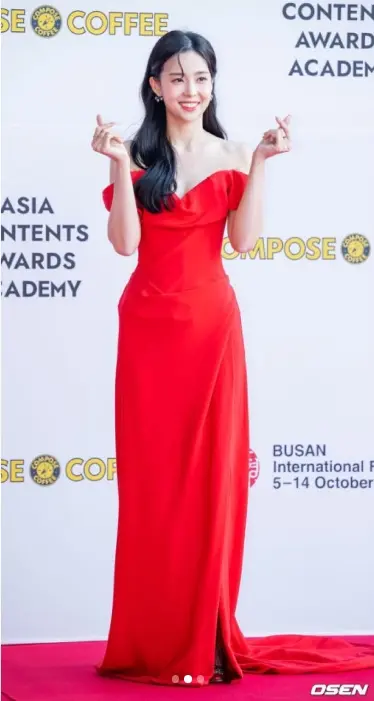 คิมเซยอน-พรมแดง-Asian-Content-Awards-4