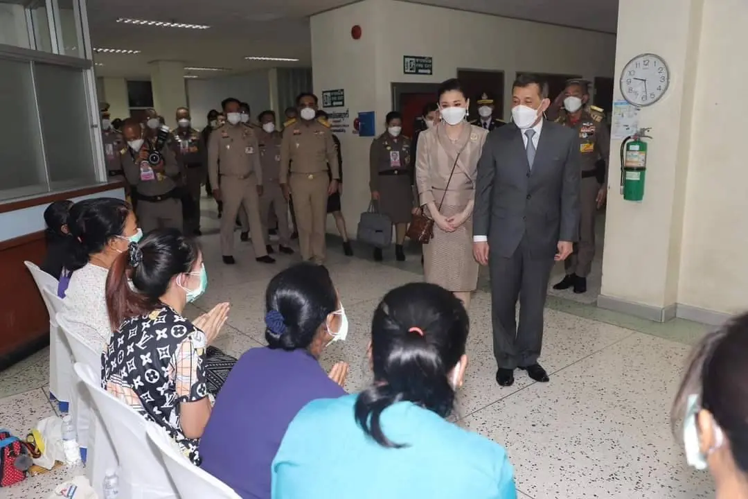 ในหลวง พระราชทานกำลังใจ กราดยิงหนองบัวลำภู