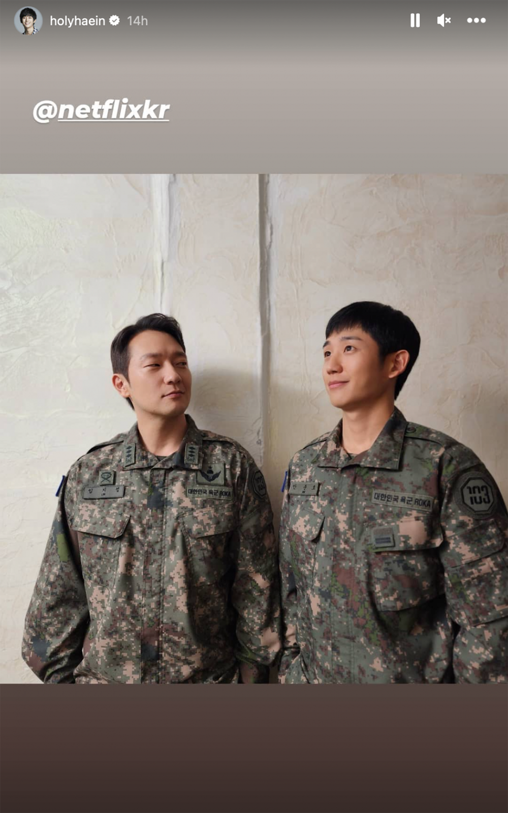 -แชร์ภาพถ่ายร่วมกับทีมงาน-D.P.-2-หลังปิดกล้องอย่างเป็นทางการ-3