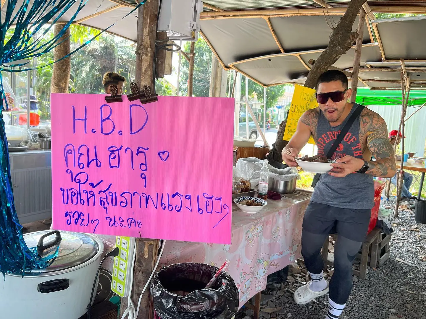 ดาราดัง-ให้ของขวัญวันเกิดภรรยา-สุดอลังการ-ตาลุกวาวทั้งโซเชียล-15