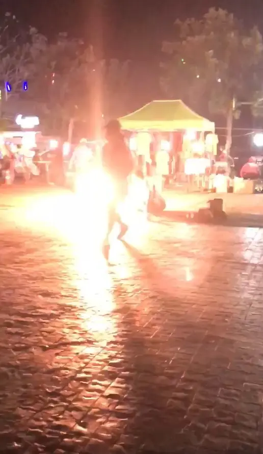 พลุระเบิด-นครพนม-2