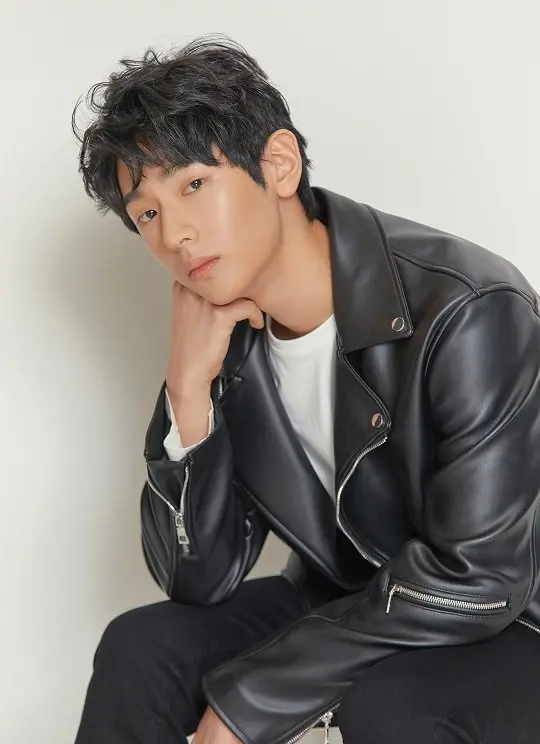 อีจองจุน-เตรียมรับบทแทน-อีจีฮัน-ในละครเรื่อง-Kkokdus-Gye-jeol-1