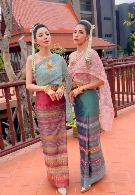 อุ้ม-นิวเคลียร์-พักความแซ่บแต่งชุดไทยวันลอยกระทง-2