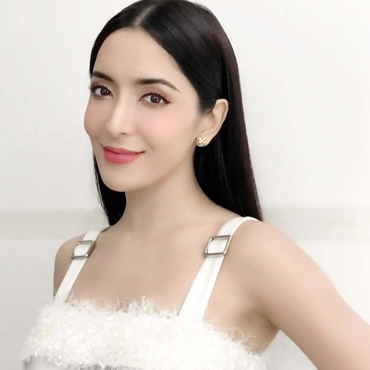 พิ้งกี้-สาวิกา-1