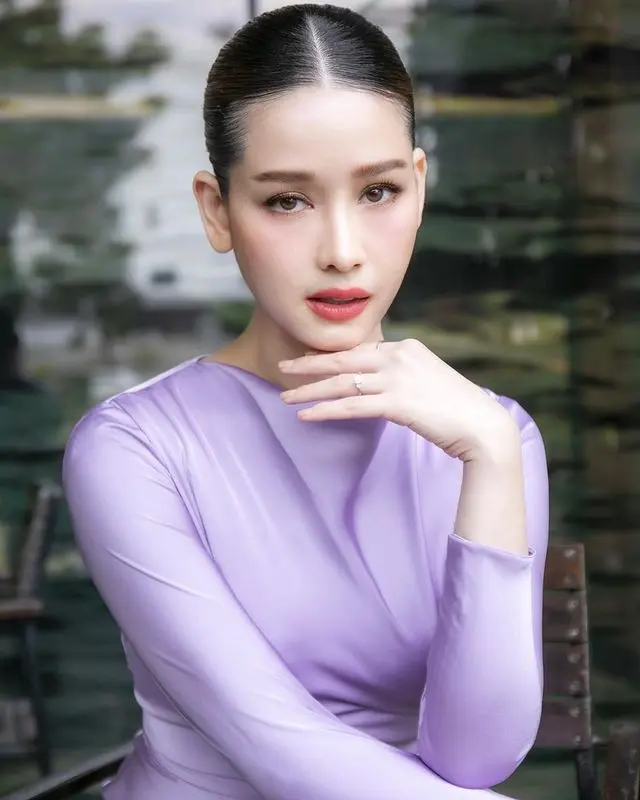 โม-อมีนา-1-1