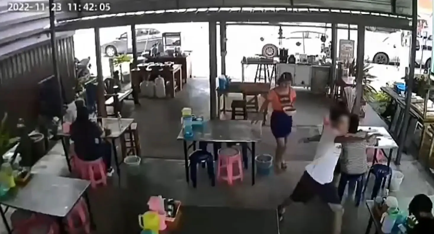 เตะก้านคอ-3