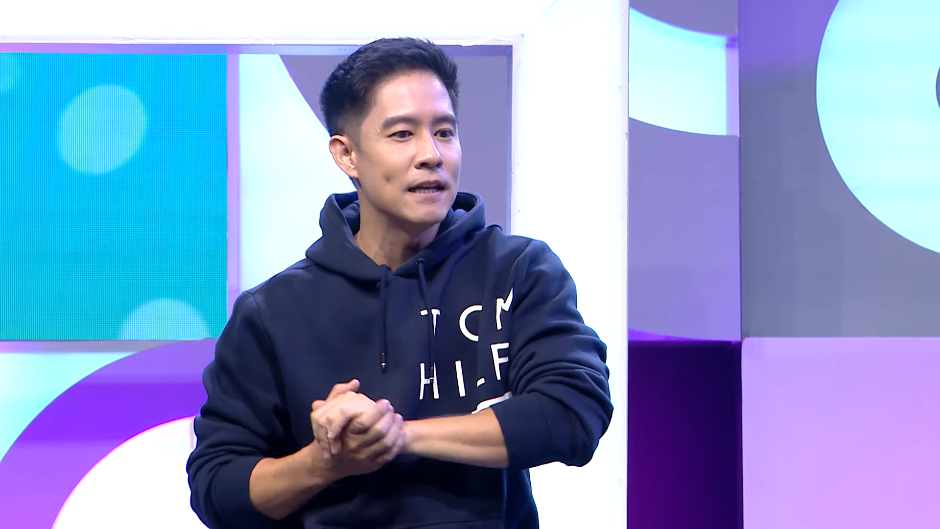 ช็อก-นักแสดงดัง-ถูกดารารุ่นใหญ่-ตบหูดับกลางกองถ่าย-9
