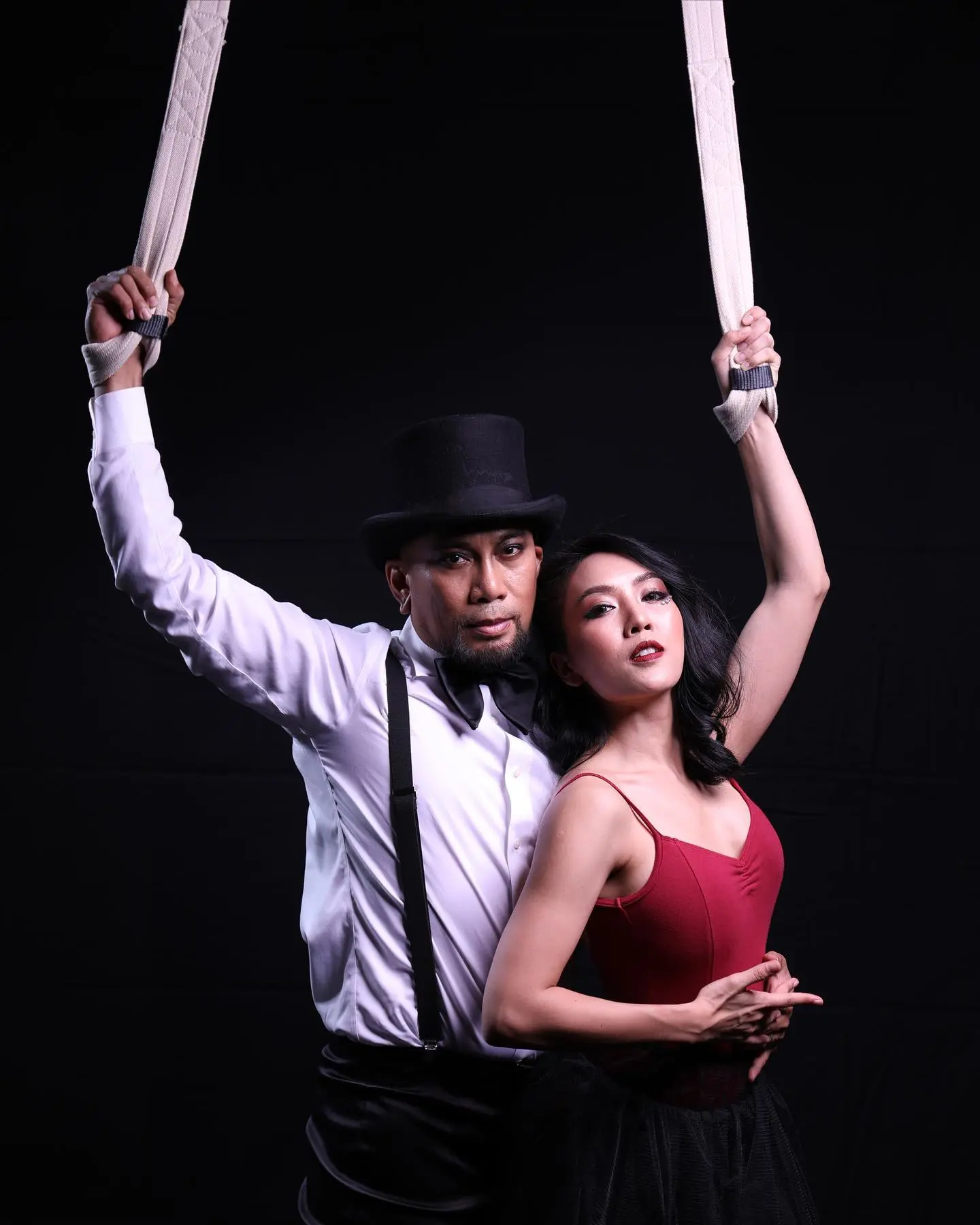 ชื่นมื่น-เจ้าของเพลงหัวใจกระดาษ-ควงแฟนสาวเข้าพิธีวิวาห์สุดอบอุ่น-3