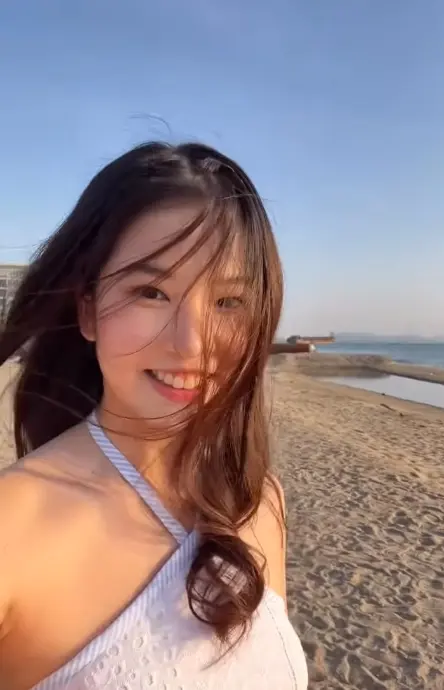-นางเอกขวัญใจวัยรุ่น-เสิร์ฟเซ็กซี่เบาๆ-อวดผิวขาวจั๊วะริมทะเล-4