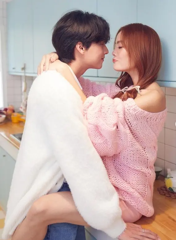 โอ๊ย-ฟินมาก-กลัฟ-เจนี่-ชวนจิ้นนอกจอ-สาดเคมีหวาน-เข้ากันสุด-ๆ-4