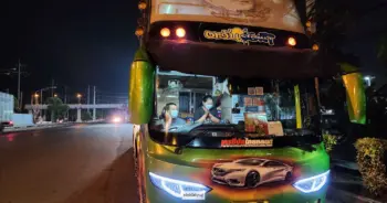 รถบัสใจดี
