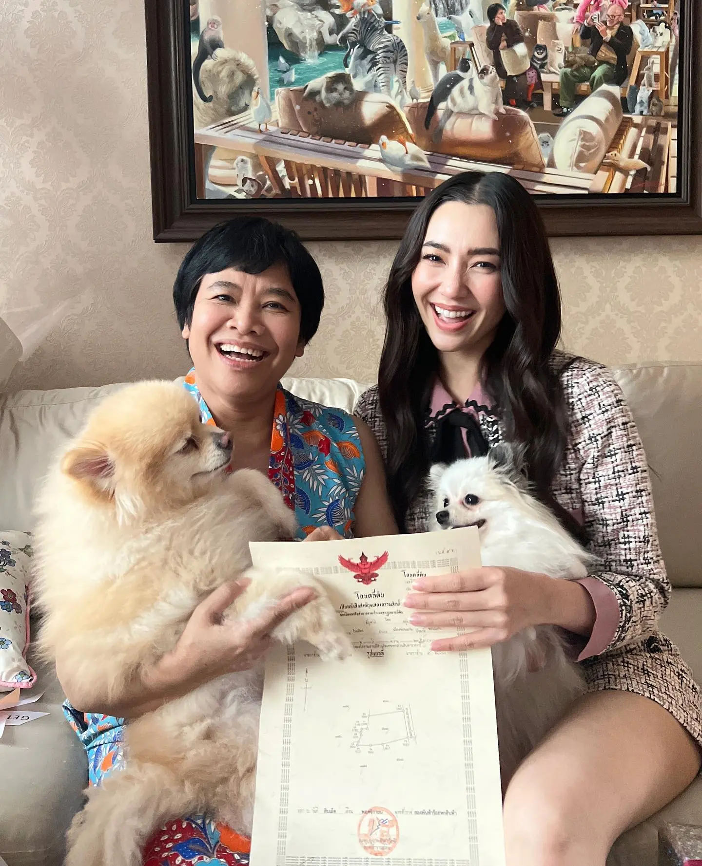 เบลล่า-ราณี-สุดปลื้ม-คุณแม่ปราณี-มอบโฉนดที่ดินเป็นของขวัญวันเกิด-4