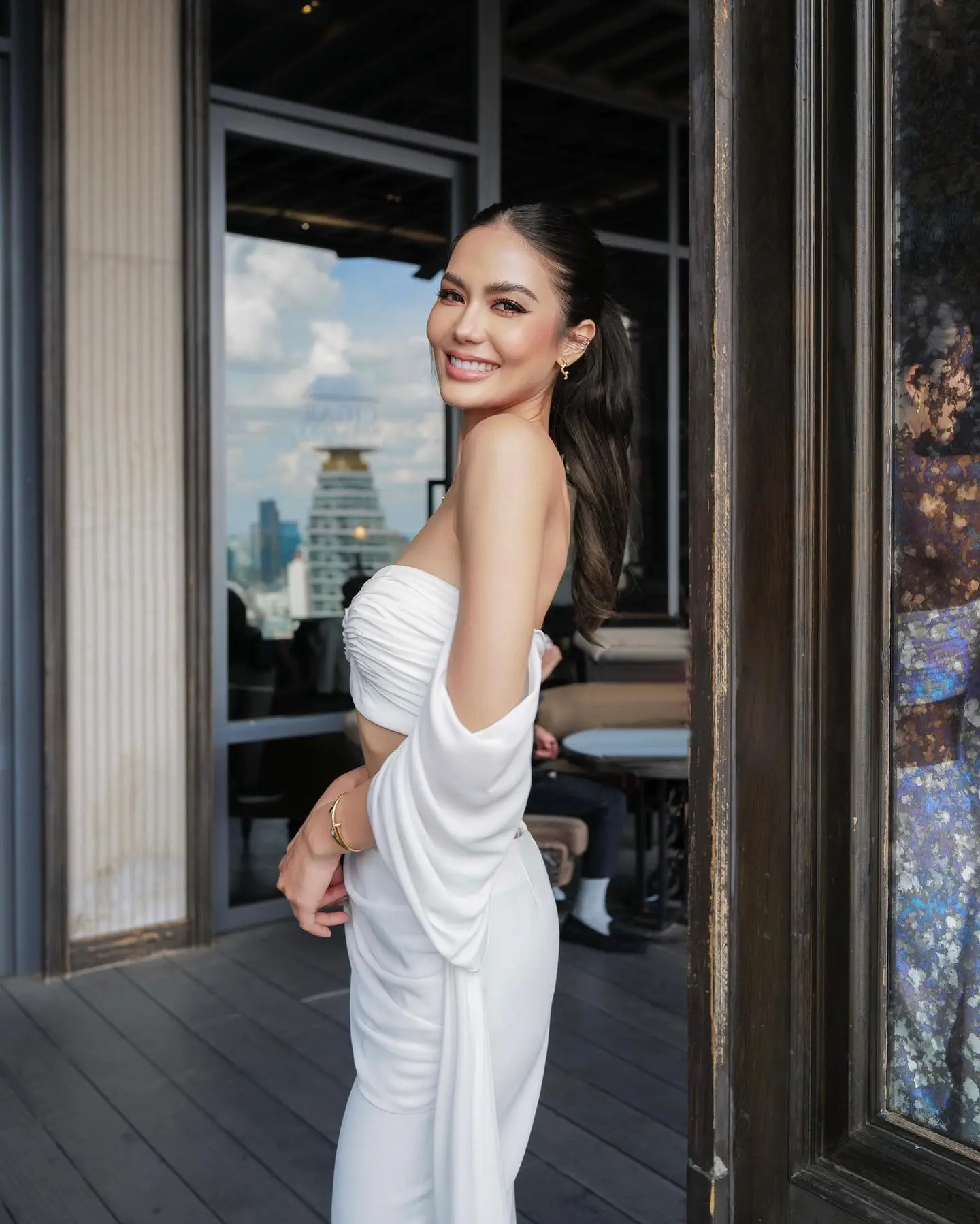 น้ำตาล-ชลิตา-เปลื้องผ้า-แปลงโฉมเป็น-AVATAR-สวยจนจำแทบไม่ได้-3