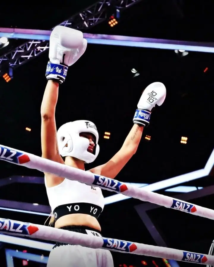 -ยศวดี-ไหล่หลุด-11