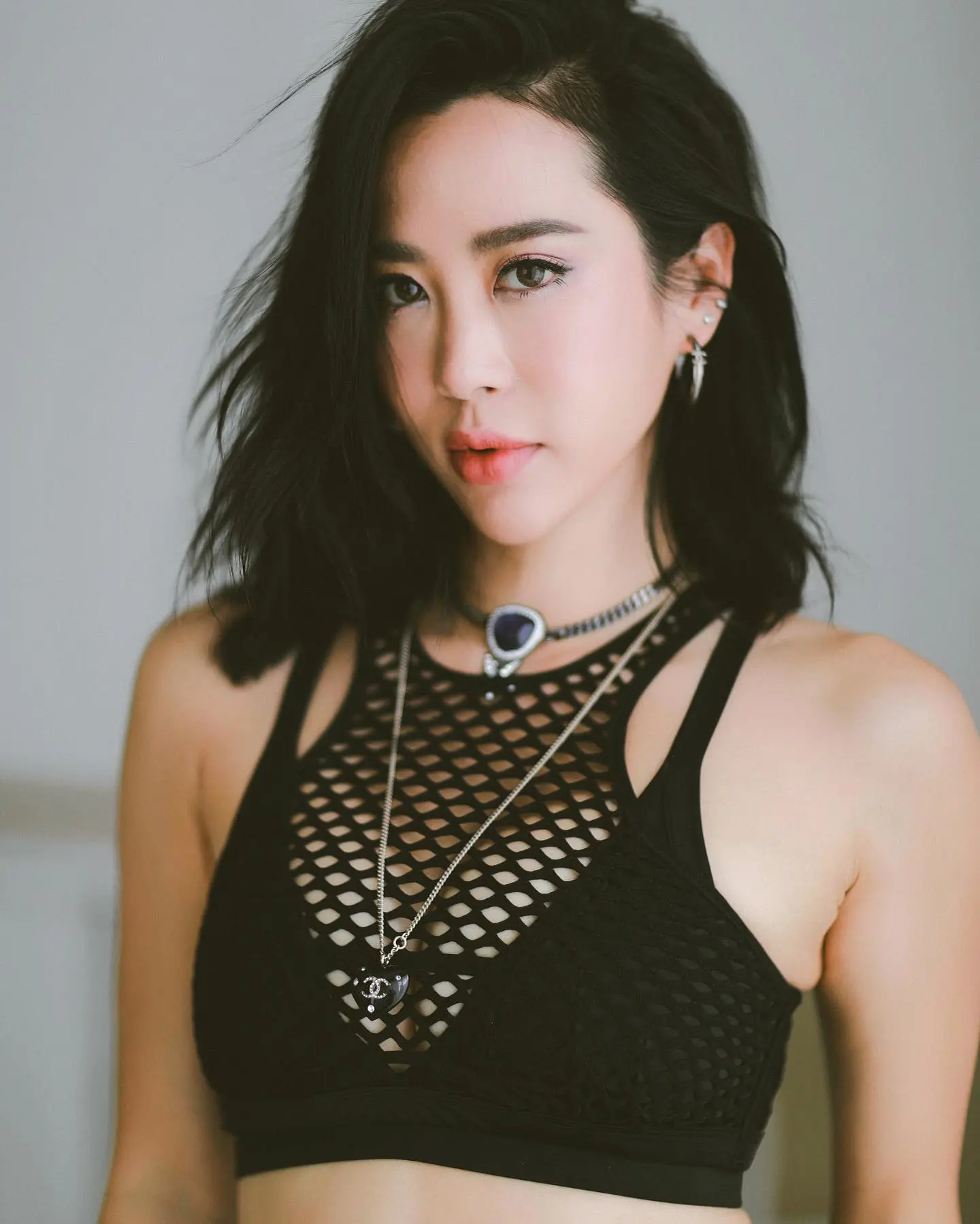วีเจดัง-ฟาดเกาะอกจิ๋ว-จนไฟหน้าแทบทะลัก-งานนี้ซี๊ดทั้งโซเชียล-5