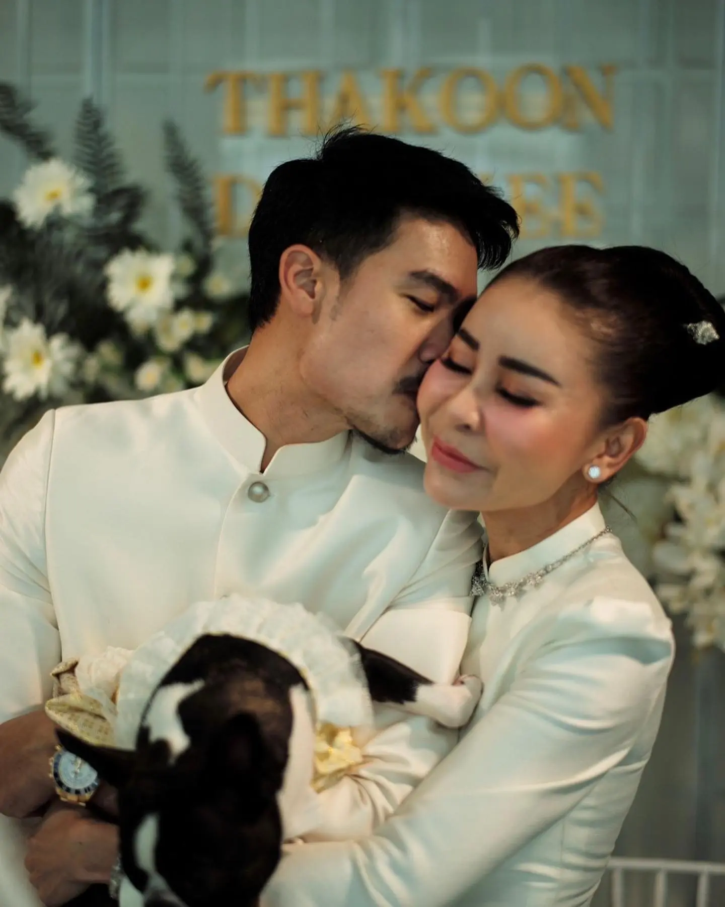 ฮือฮา-พิธีกรสาว-ควงแฟนหนุ่มรุ่นน้อง-เข้าพิธีวิวาห์ชื่นมื่น-4