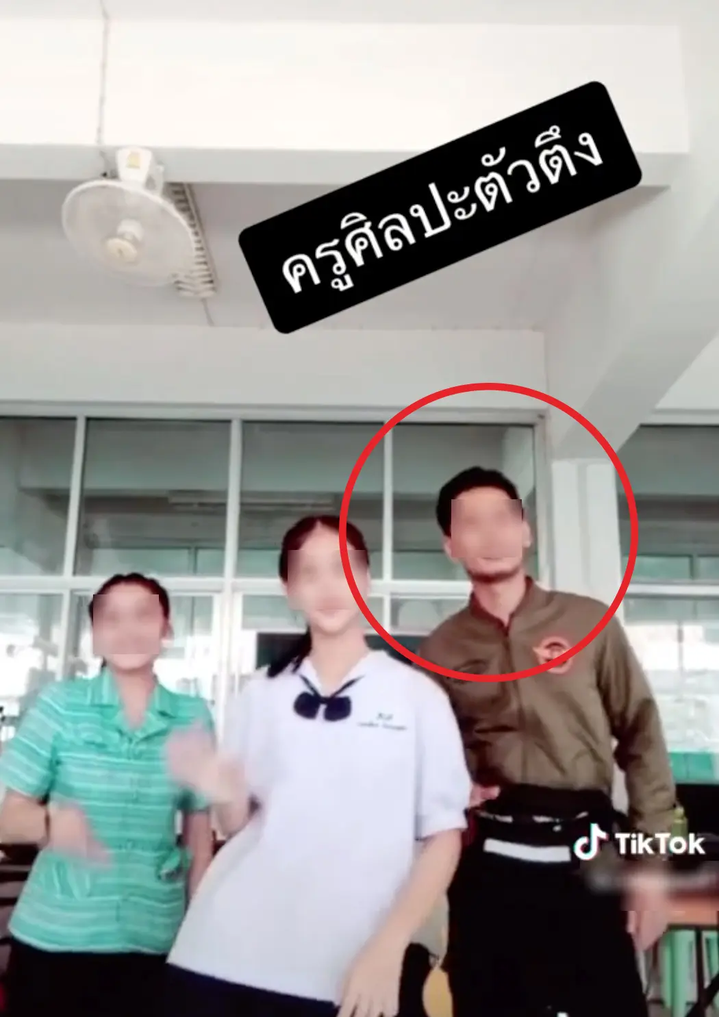 ครูศิลปะ2-1