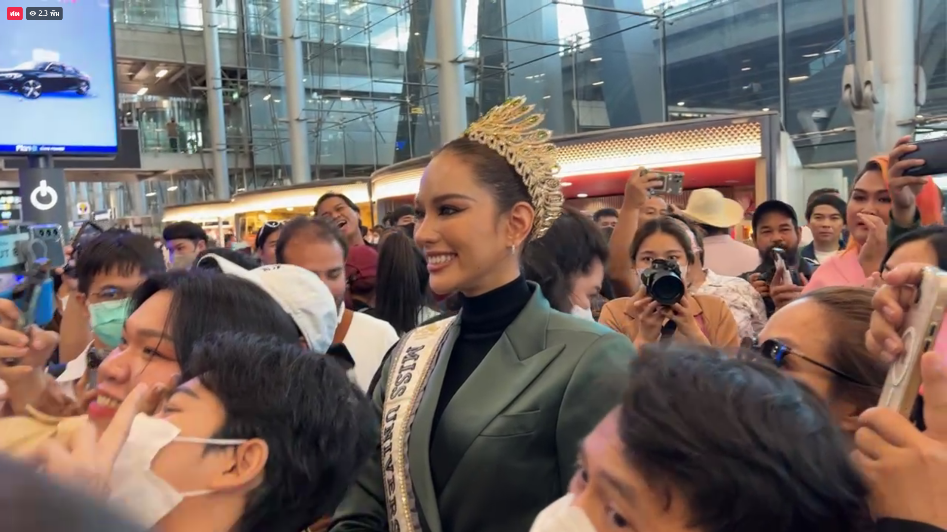 แอนนา-ถึงประเทศไทย-1