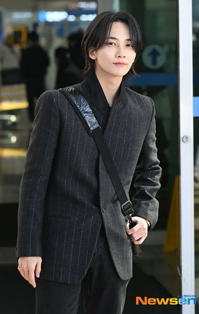 Jeonghan-1