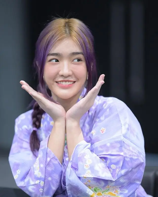 เจนนิษฐ์-BNK48-1
