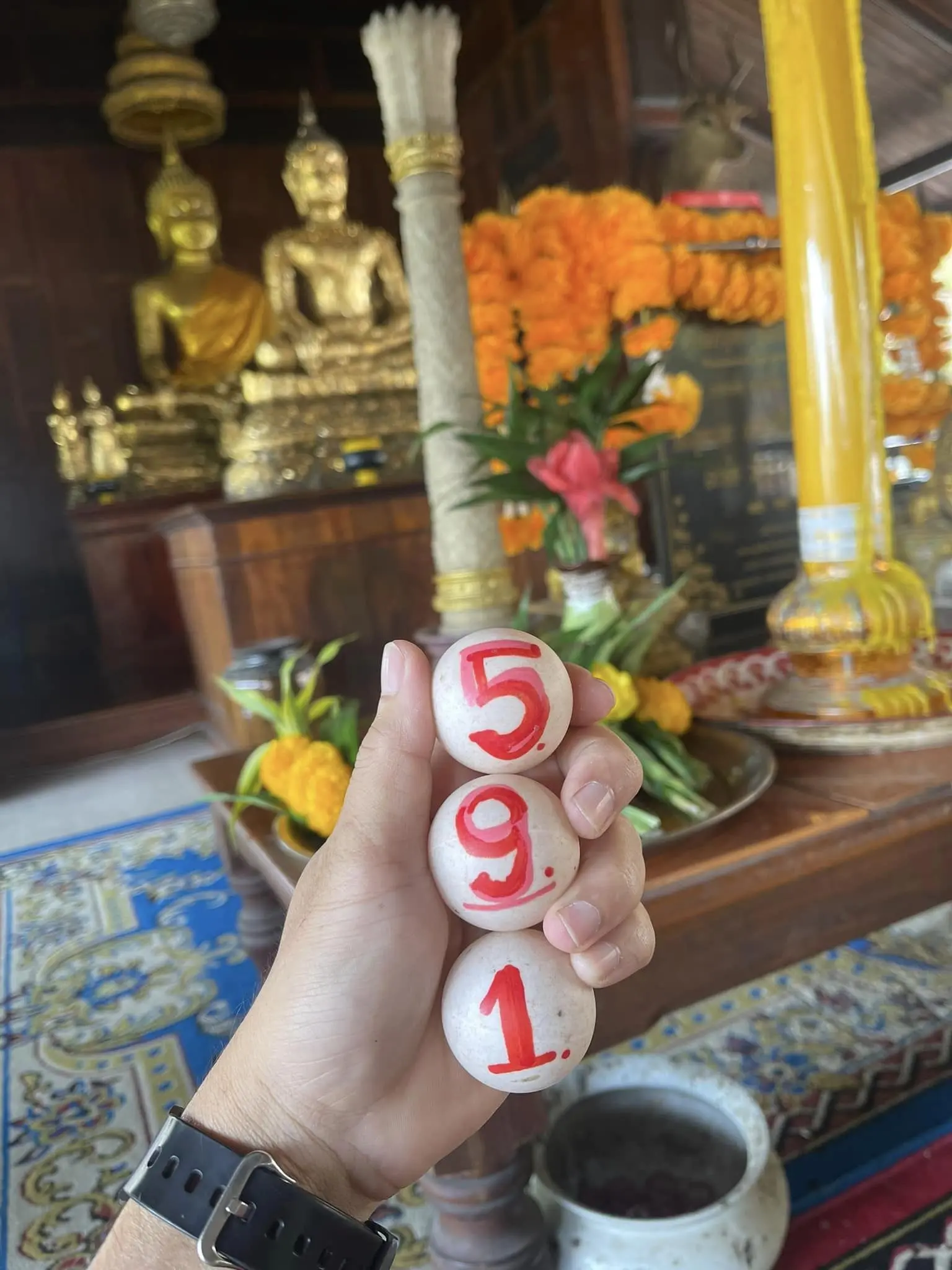 เลขเด็ด-เลขธูป-อ๊อฟพารวย-หวยไทย-1-3-66-2-2
