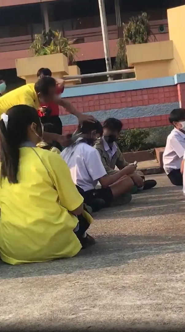 ครูกล่อนผมนักเรียน-5