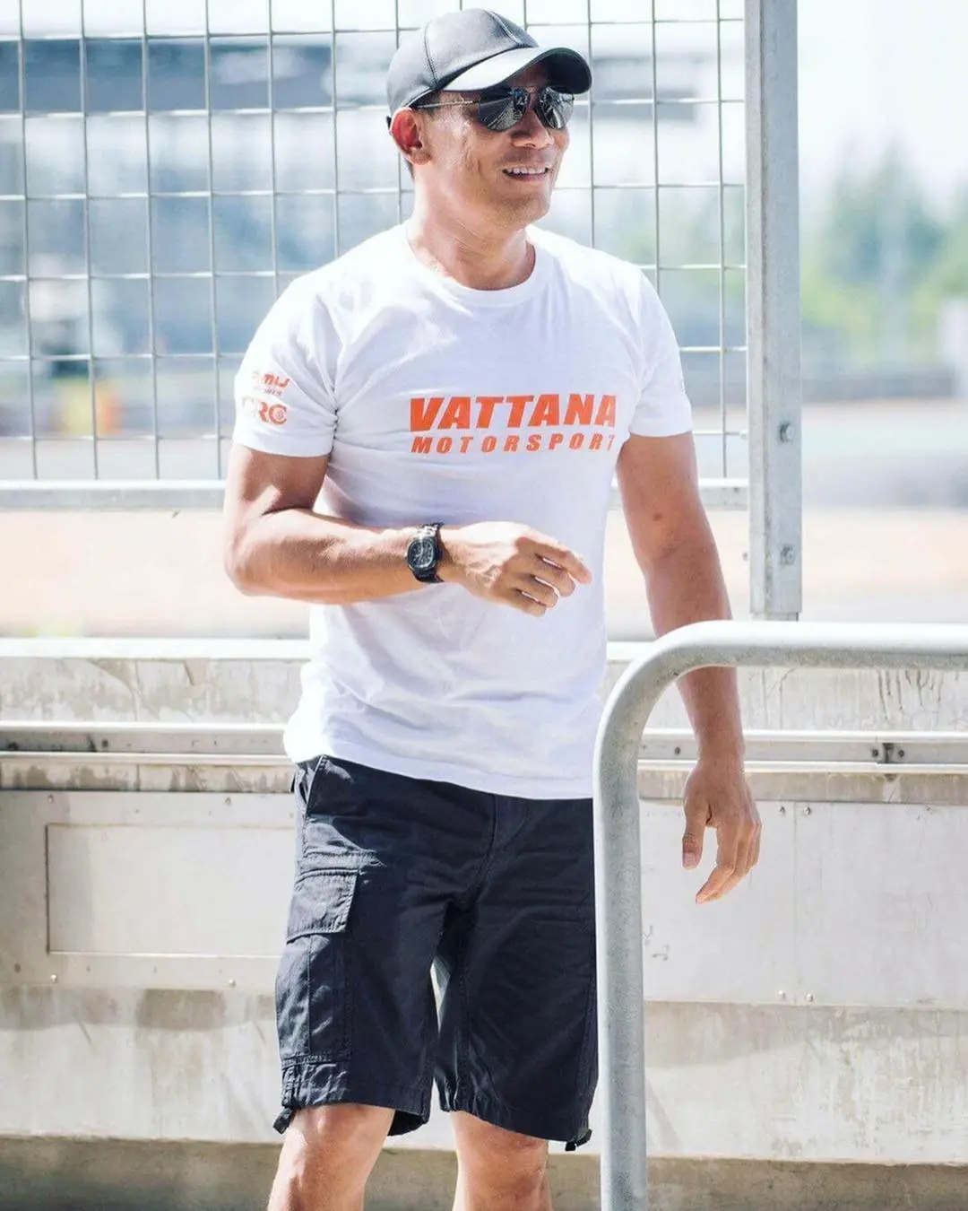 เอ๋-ชนม์สวัสดิ์-2