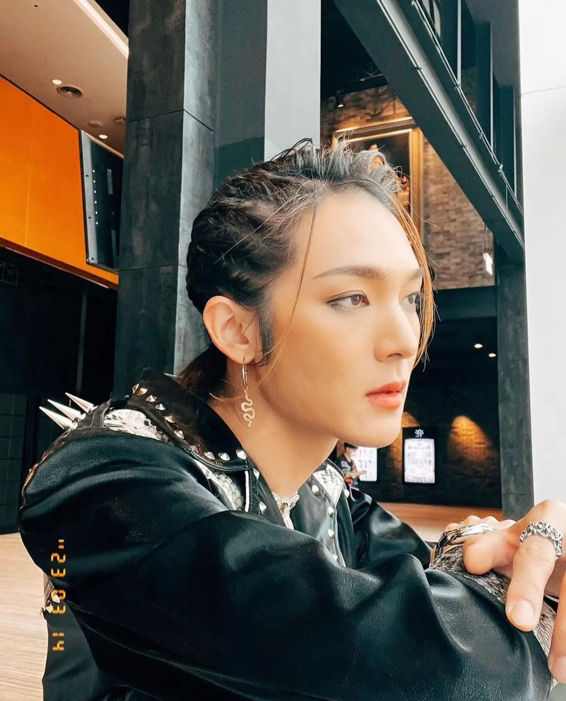 LINE ALBUM New 230324 0 1 11zon