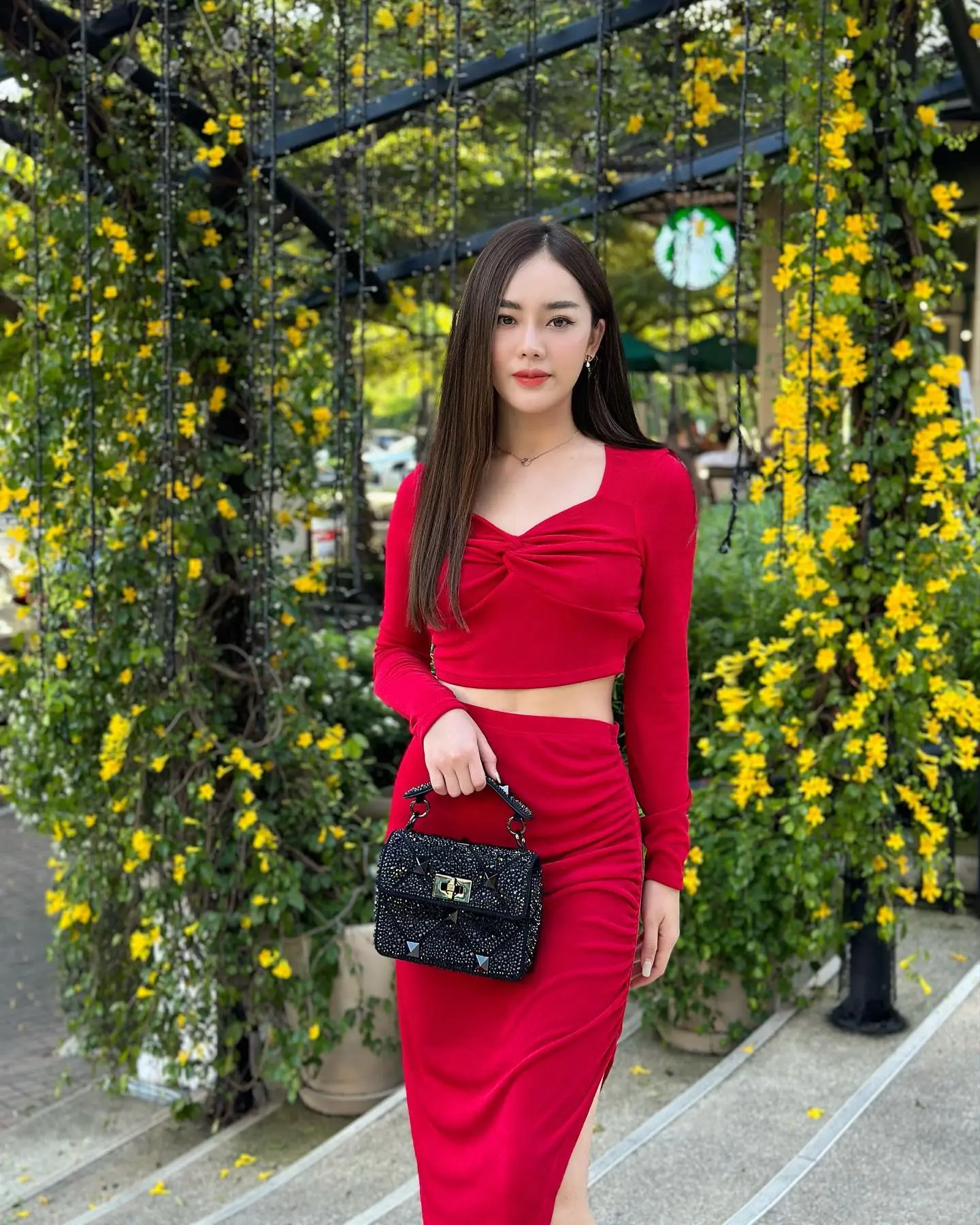 เส้นด้าย-เข้าพบตำรวจไซเบอร์-ปมเล่นเว็บพนันสูญ-25-ล้าน-6