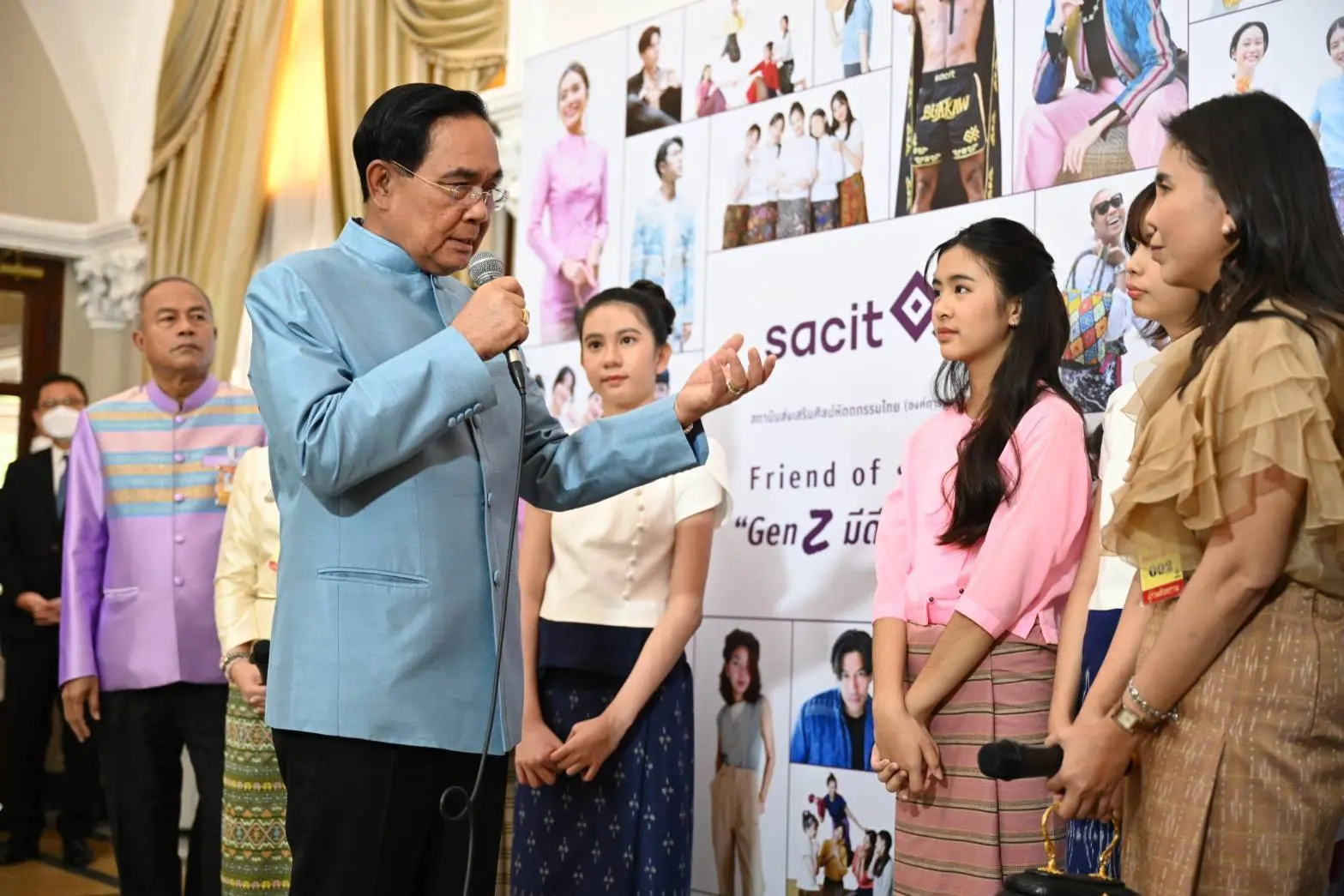Gen-Z-มีดีให้อวด-1