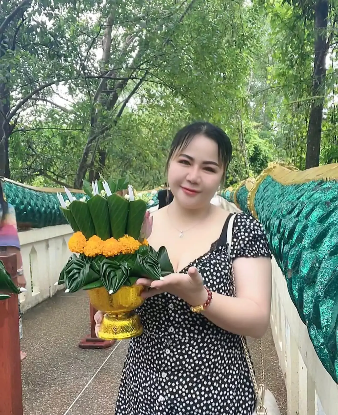 เจ๊กุ้งพารวย-min