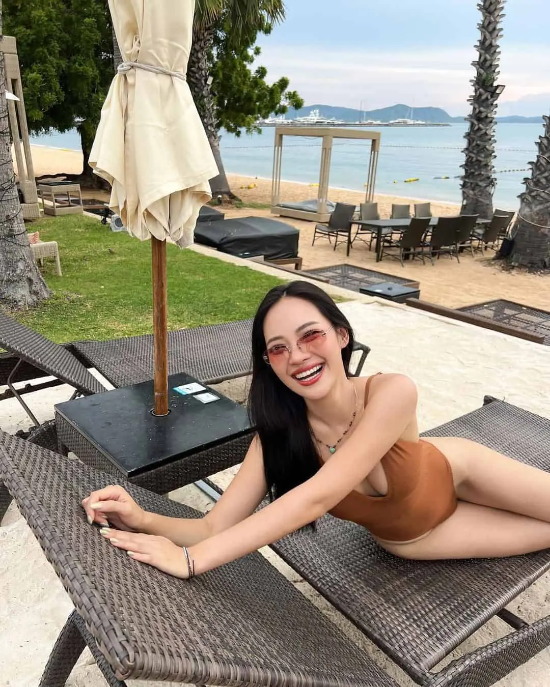 สองณัชชา-ชุดว่ายน้ำวันพีช (3)