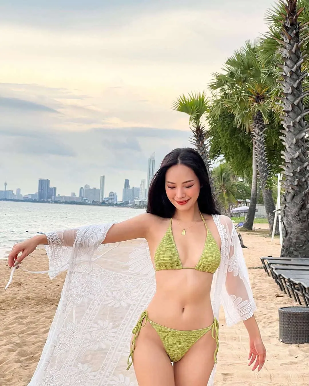 สองณัชชา-ชุดว่ายน้ำลงทะเล-3