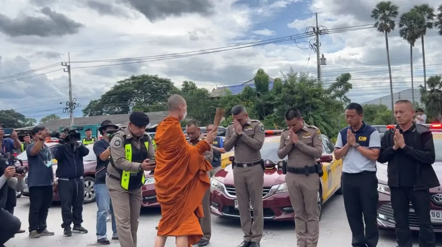 พิธีเชิญดวงวิญญาณ-4-min
