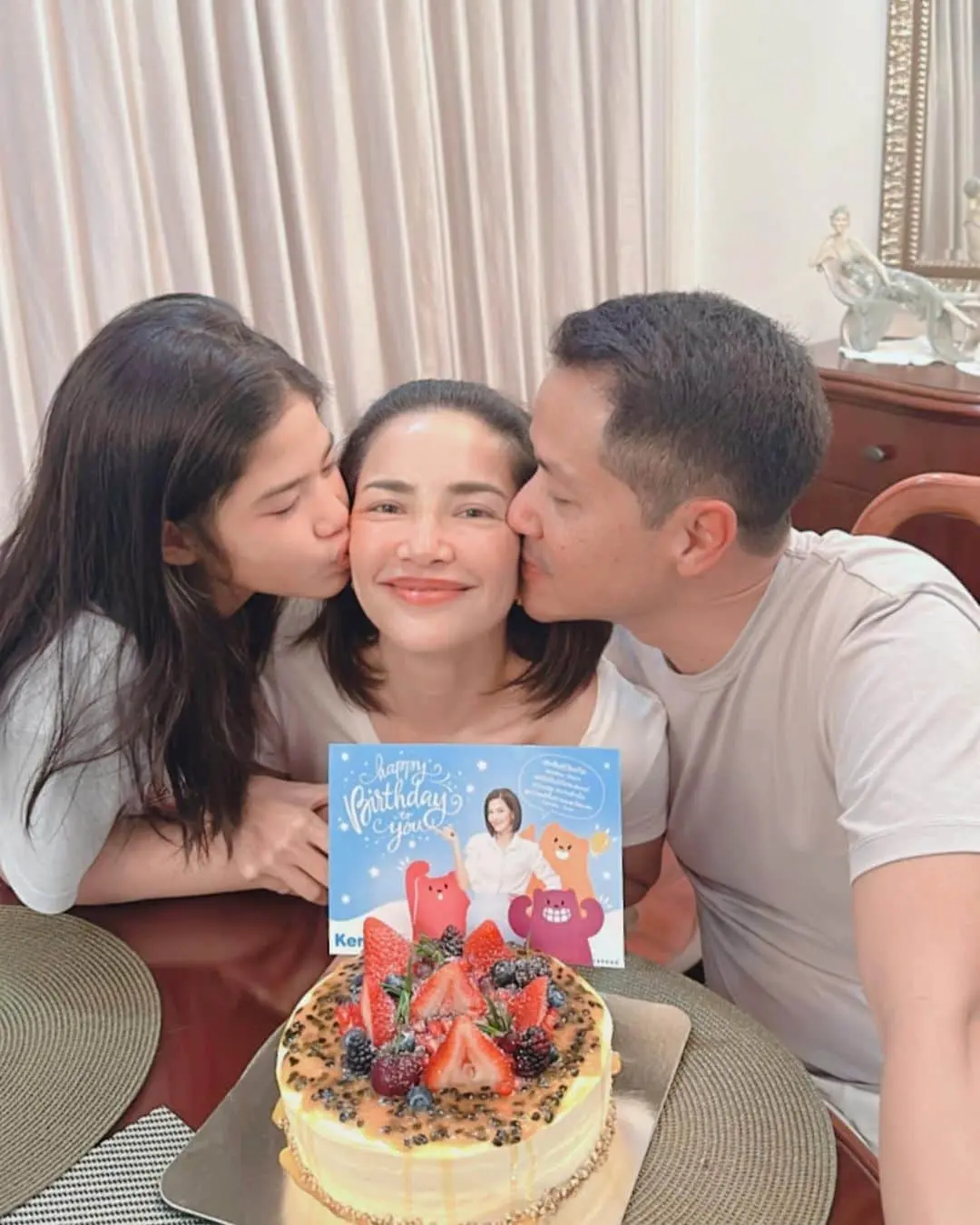 อ้อมพิยดา-สามี