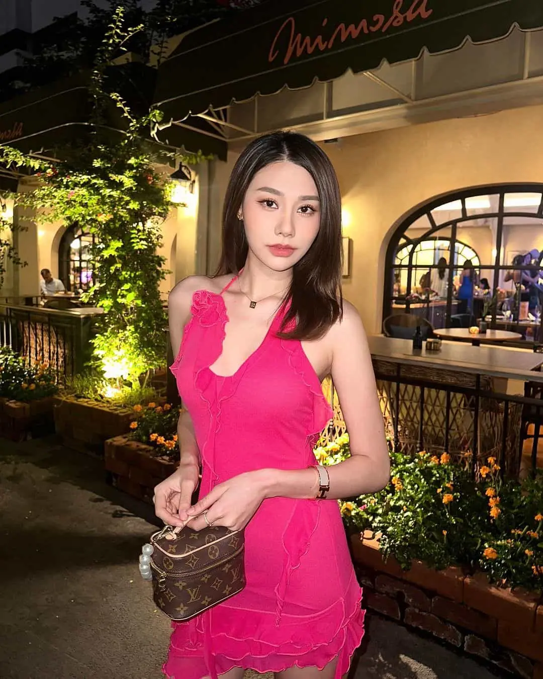 เบสท์หวัง-ชุดว่ายน้ำ-3