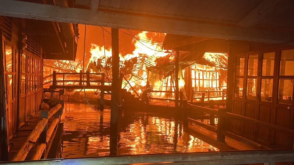 ตลาดน้ำพัทยา-4-min