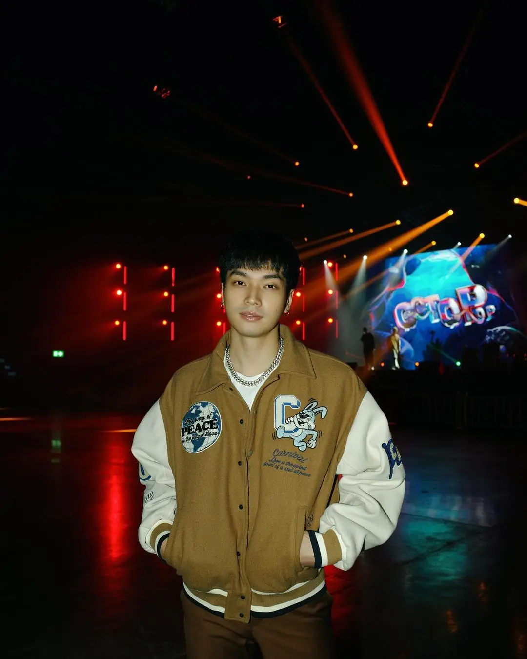 โอบ โอบนิธิ