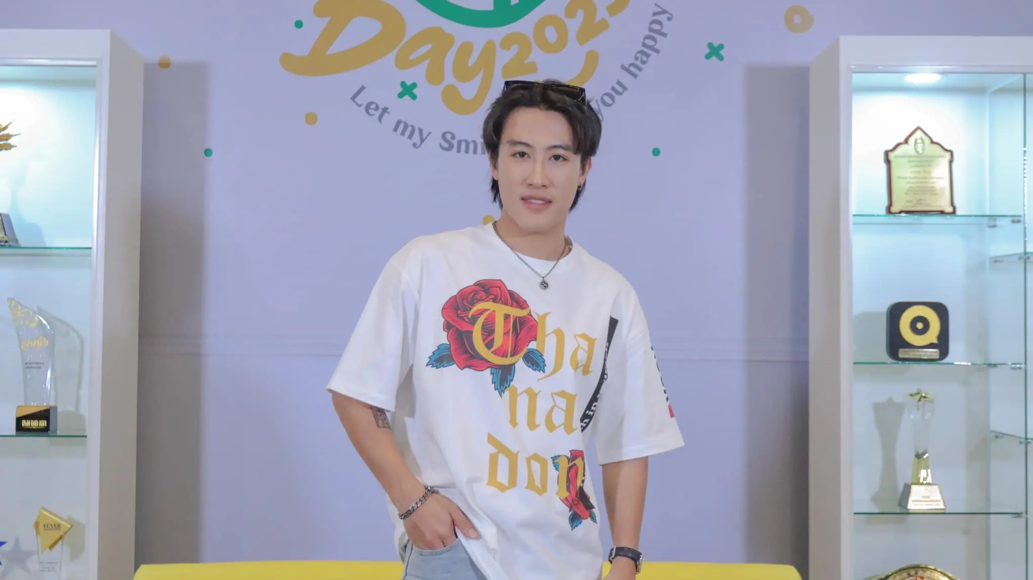 นุ๊กธนดล