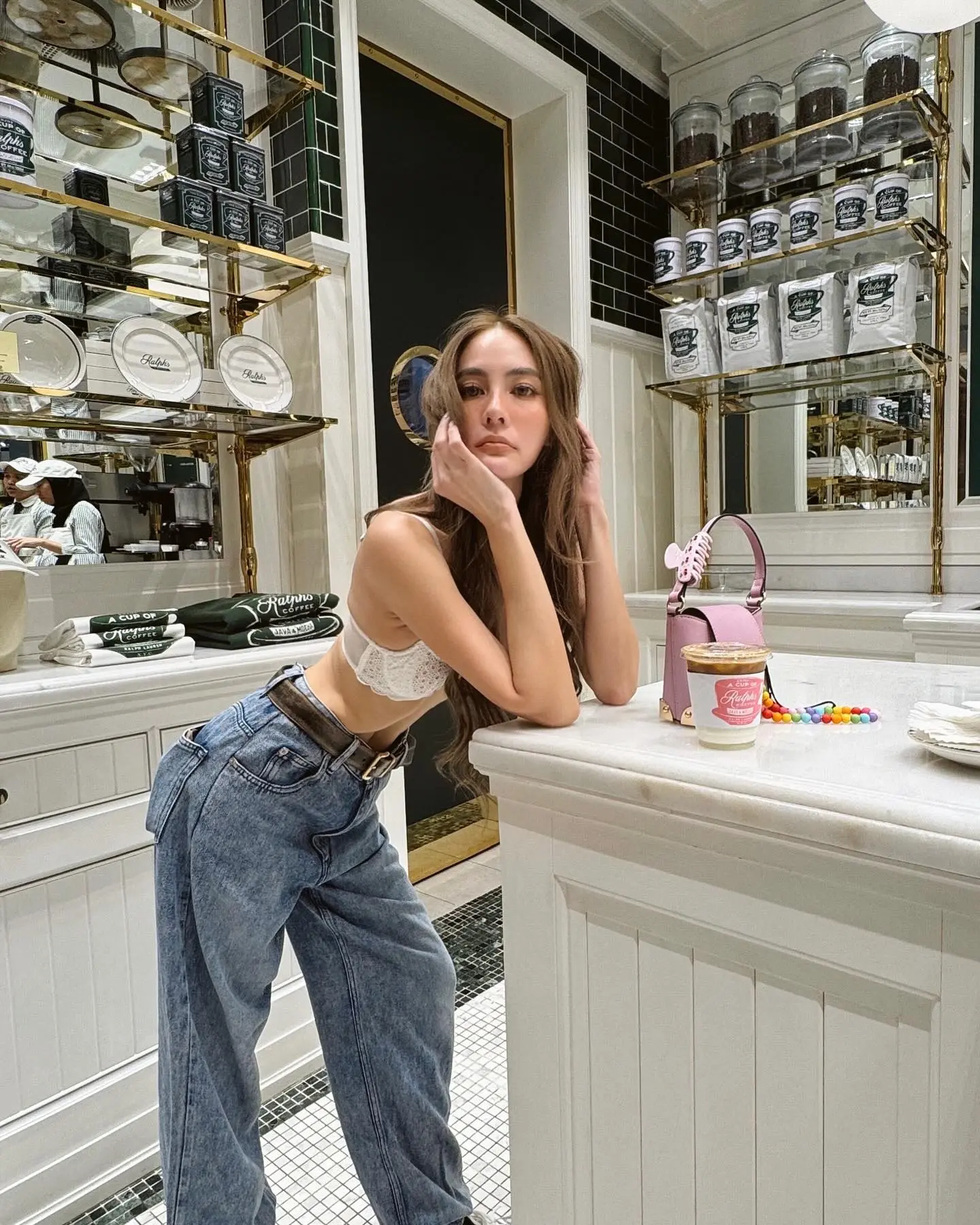 เจนี่ บรา