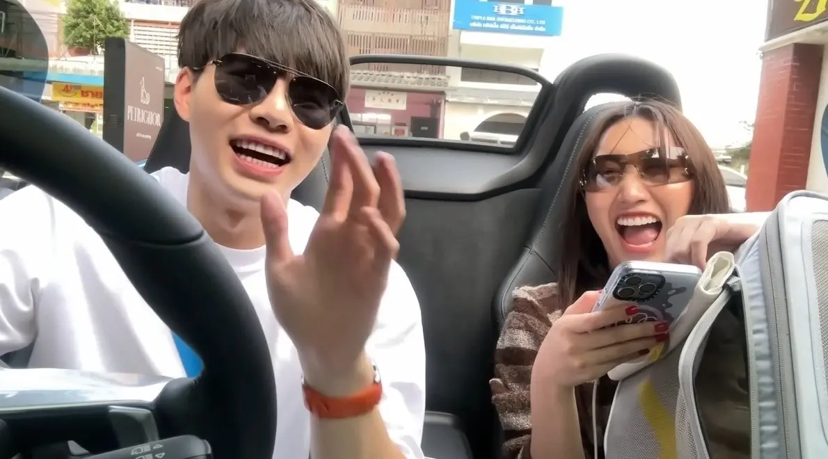 LINE ALBUM เบสแพท ๒๓๑๑๒๐ 5-min