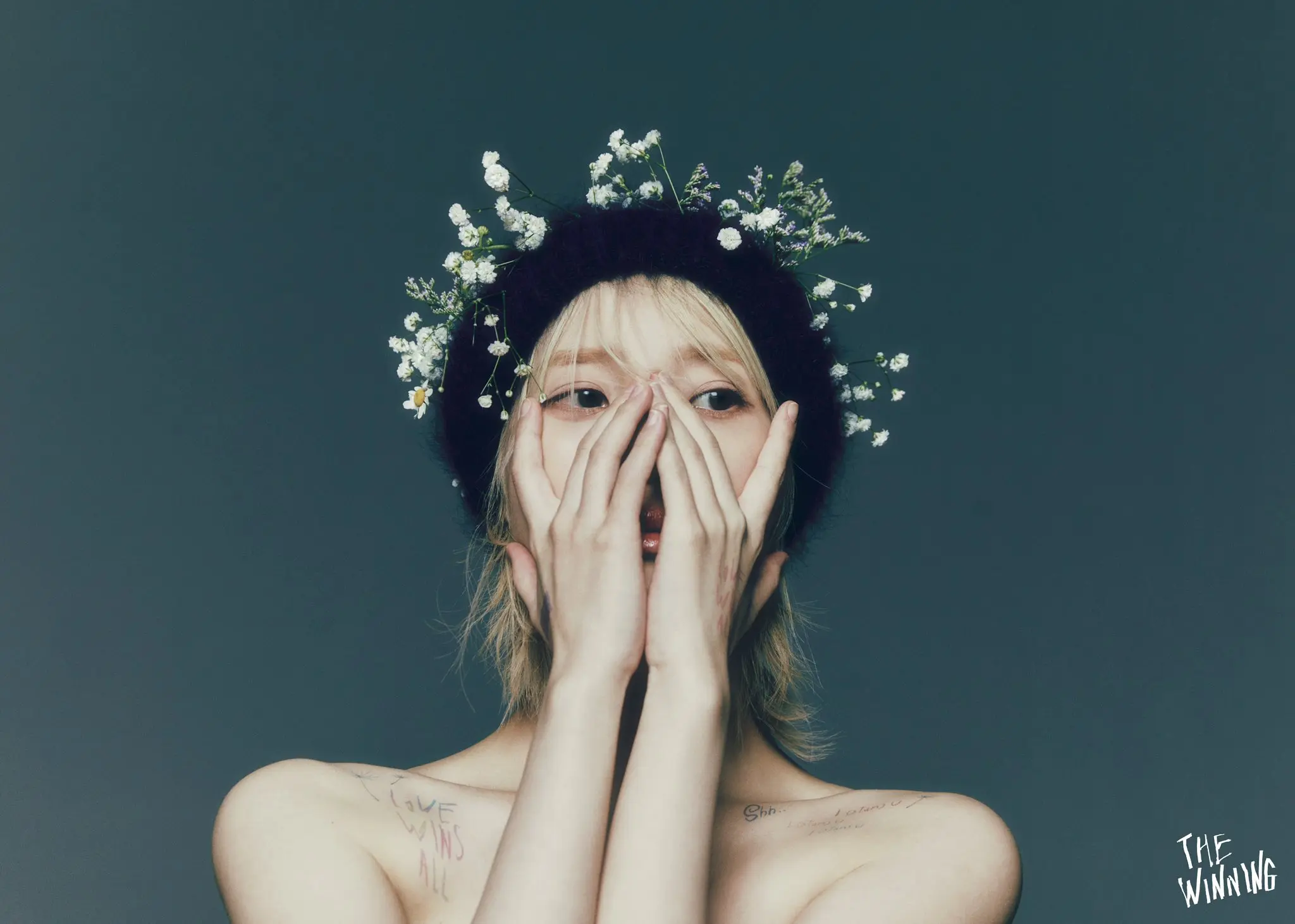 IU ปล่อยเพลง Holssi ออกมาแล้วตอนนี้! พร้อมทุบสถิติอีกครั้ง-min
