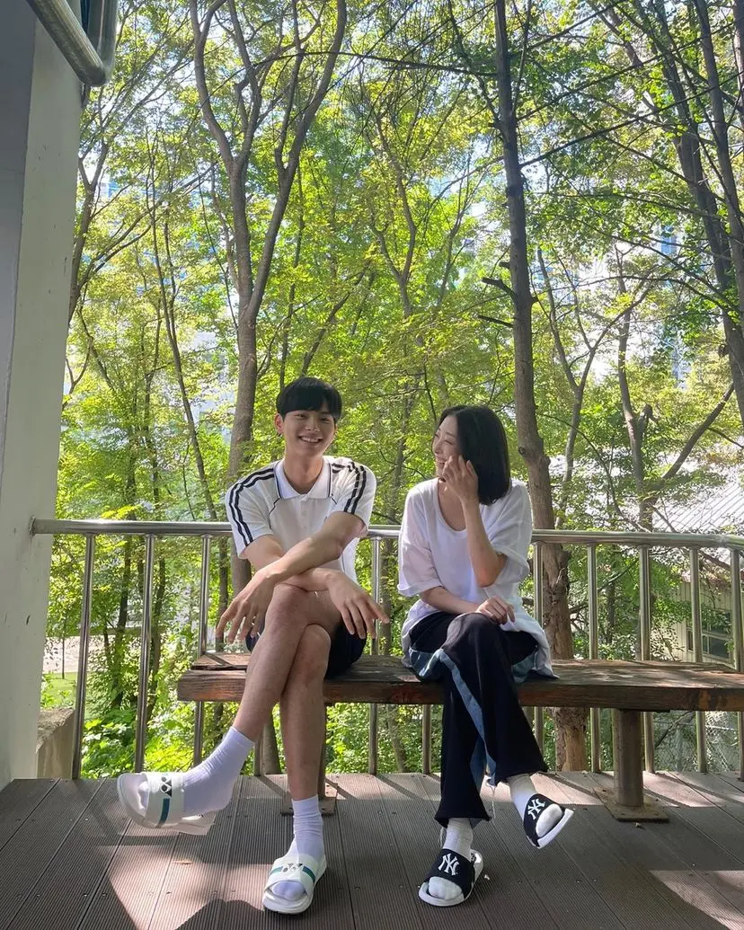 อีแชมิน และ รยูดาอิน กำลังศึกษาดูใจกันอยู่-min