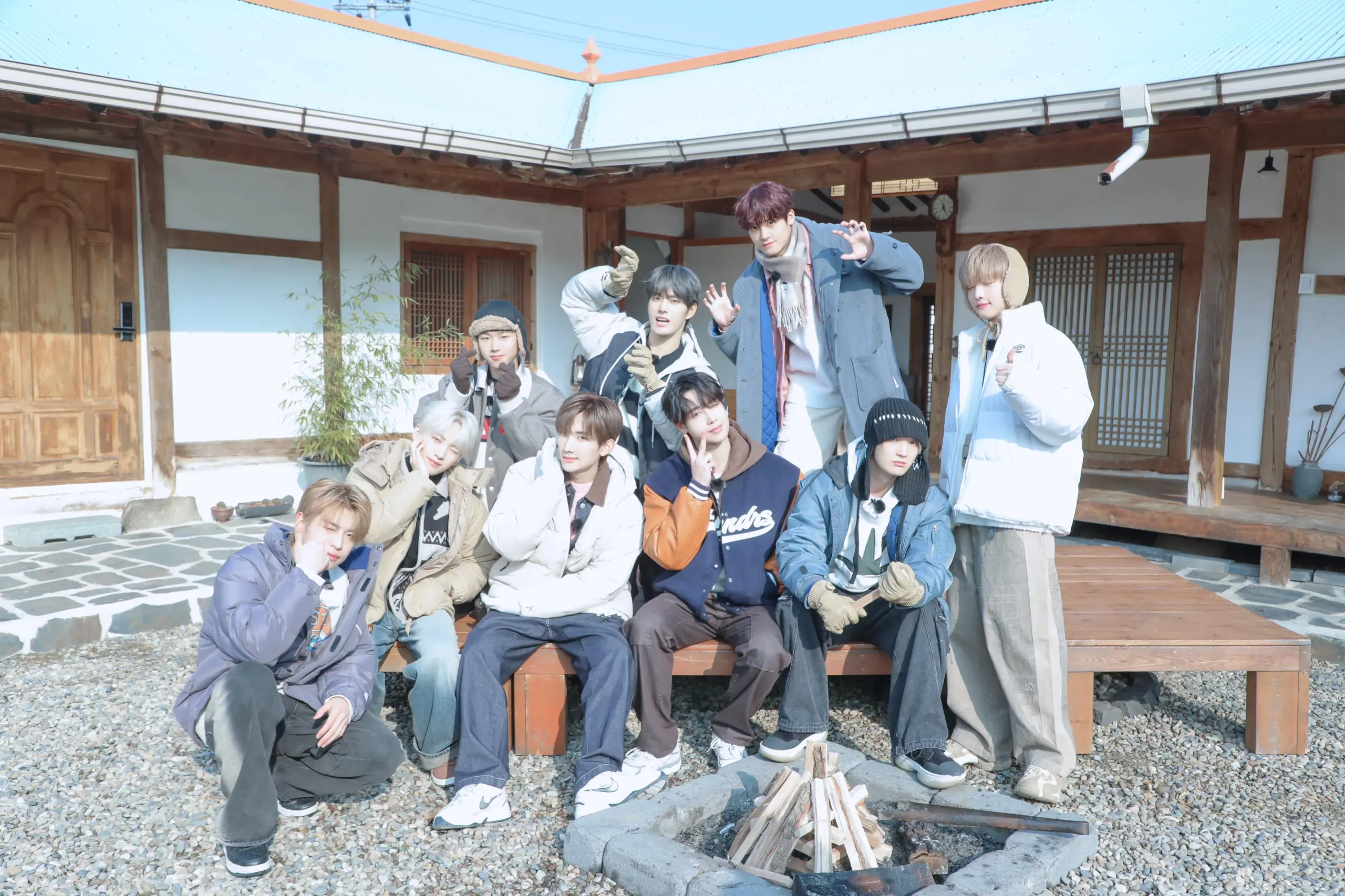 Xikers มียอดขายสัปดาห์แรกด้วยมินิอัลบั้มที่ 3-min