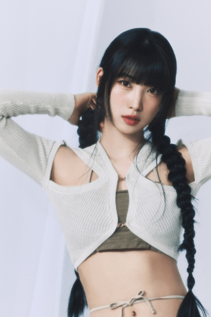 ชีฮยอน EVERGLOW ได้เล่นซีรีส์ Salon De Holmes-min