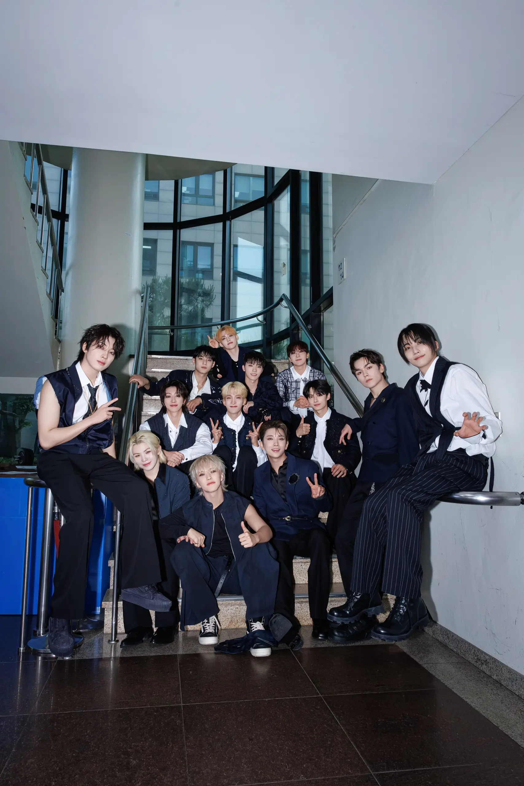 Seventeen ครองอันดับ 1 บนชาร์ต Billboard -min