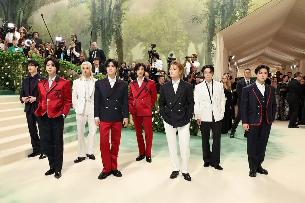 Stray Kids เดินพรมแดง Met Gala-min