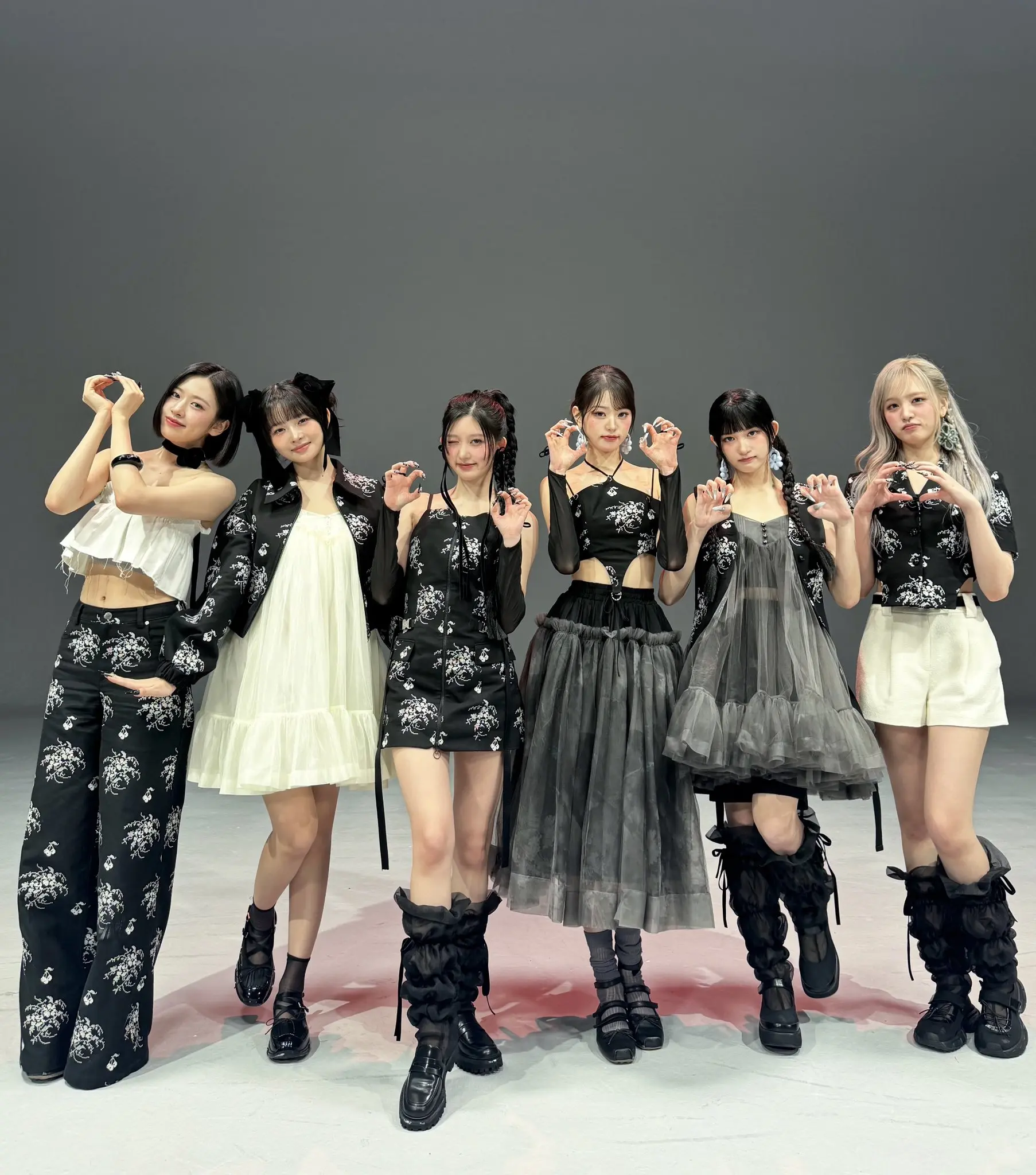 อัลบั้ม IVE SWITCH ของ IVE -min