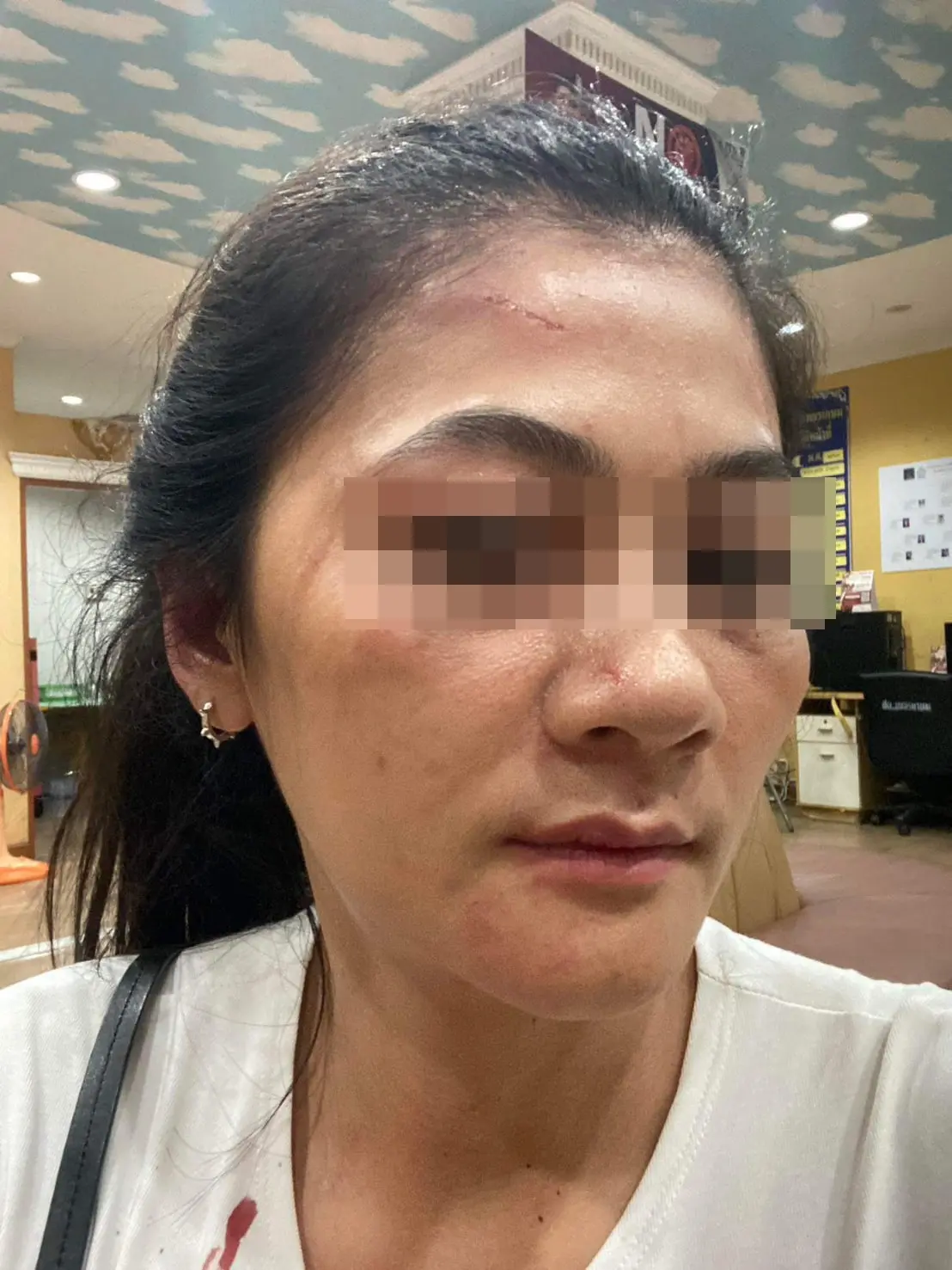 ถูกอดีตสามีทำร้ายร่างกาย-ปืนจ่อหัว-1-min