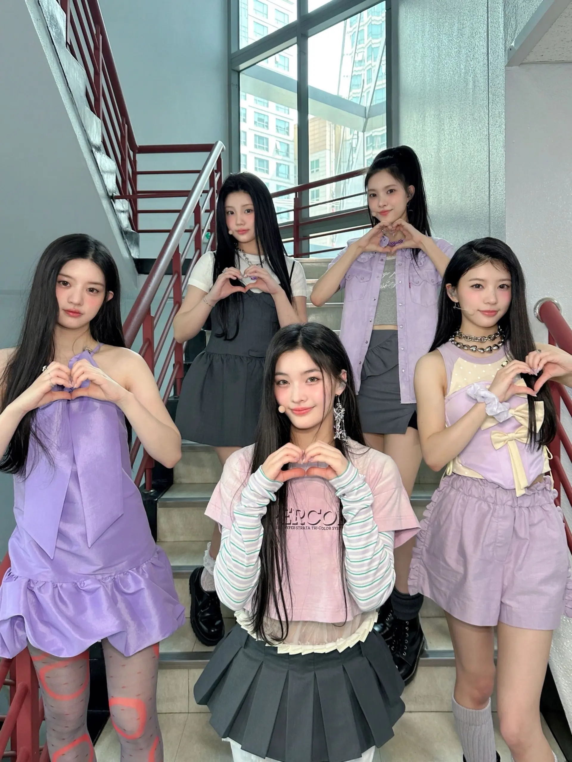 เพลง Magnetic ของ ILLIT มียอดสตรีมทะลุ 100 ล้านครั้ง-min